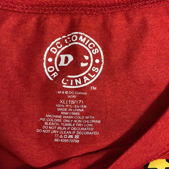 Women’s wonder woman short sleeve tee - Picture 3 of 3